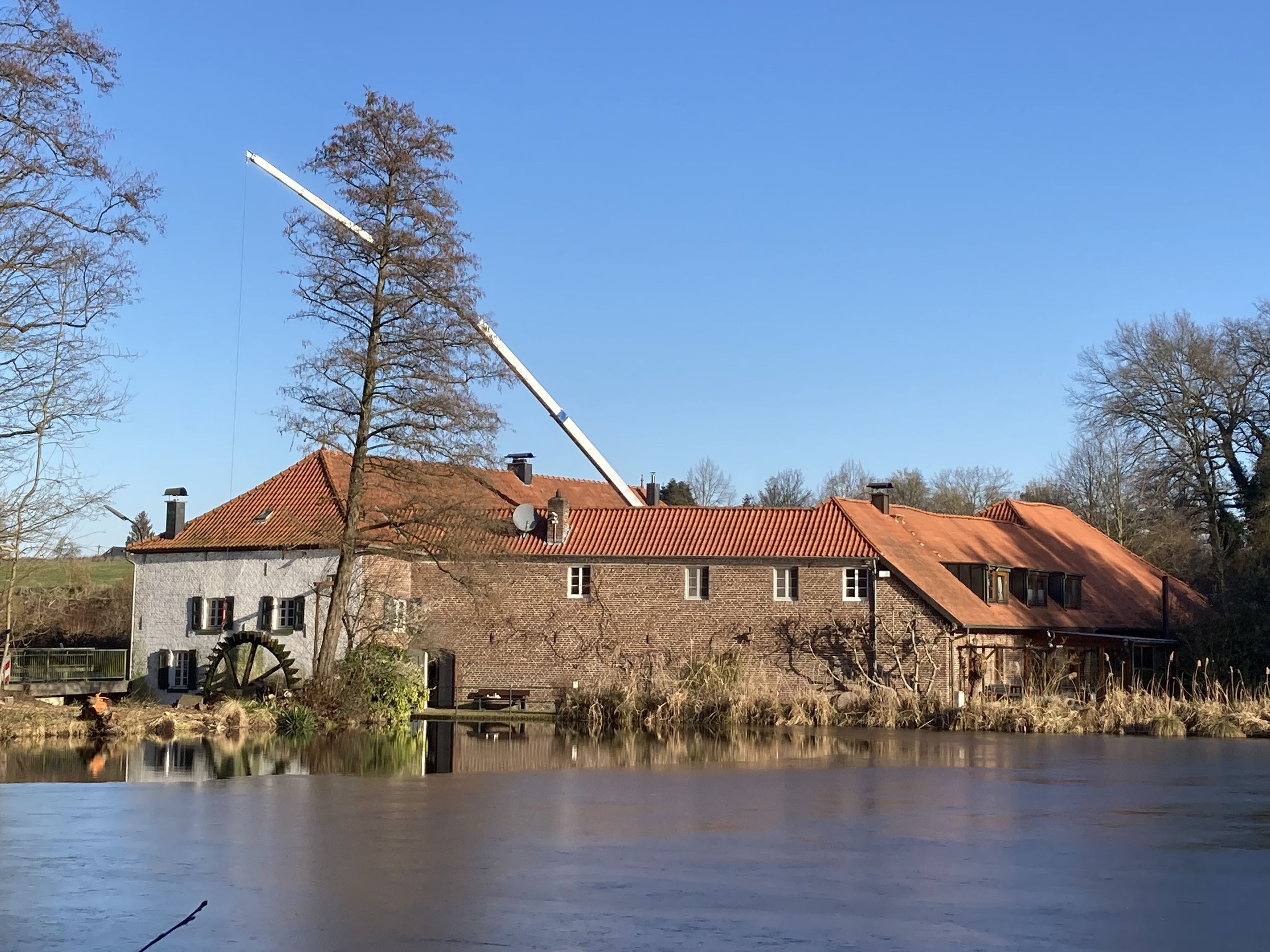 Demontage%20altes%20Wasserrad%202023_04